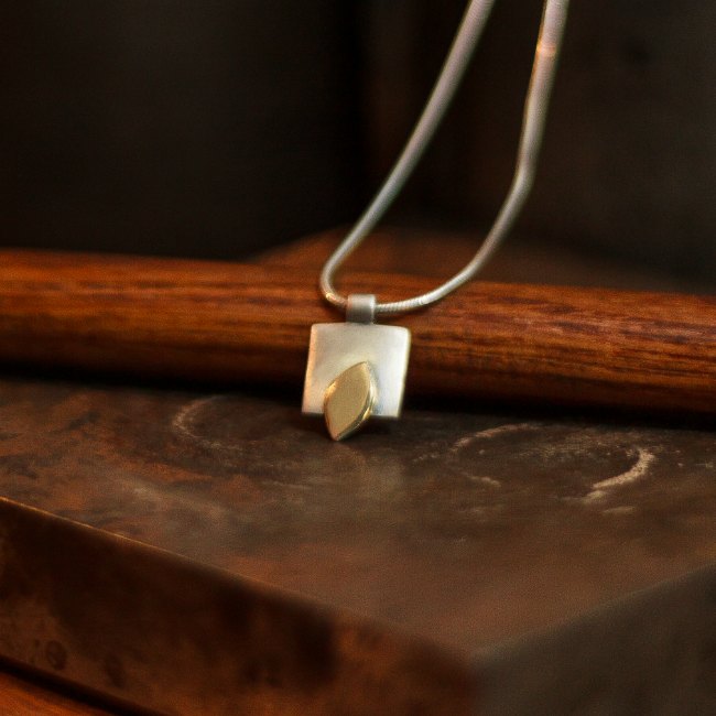 Leaves of gold pendant-small